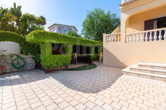 Image No.58-5 Bed Villa for sale