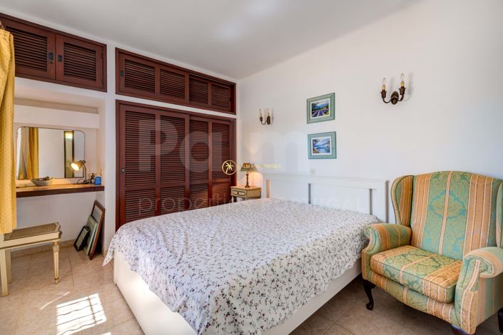 Image No.12-3 Bed Villa for sale