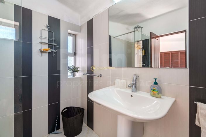 Image No.20-3 Bed Villa for sale