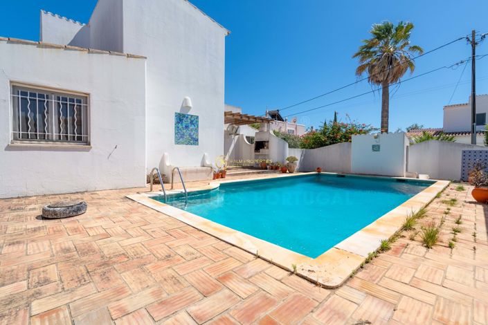 Image No.25-3 Bed Villa for sale