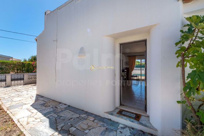 Image No.29-3 Bed Villa for sale