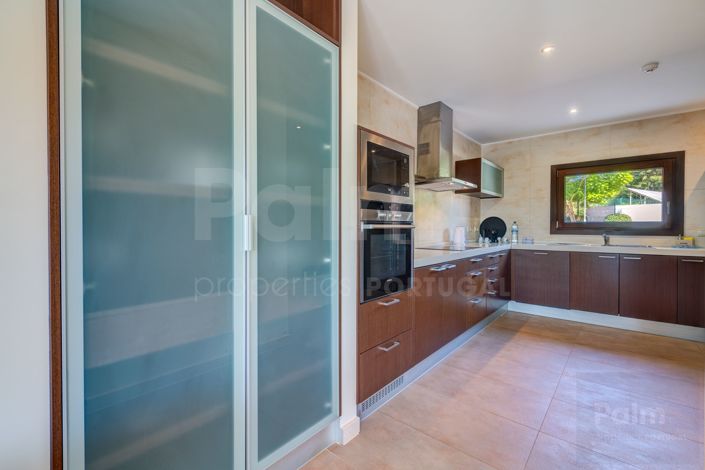 Image No.22-3 Bed Townhouse for sale