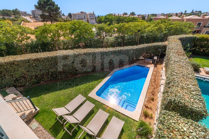 Image No.28-3 Bed Townhouse for sale