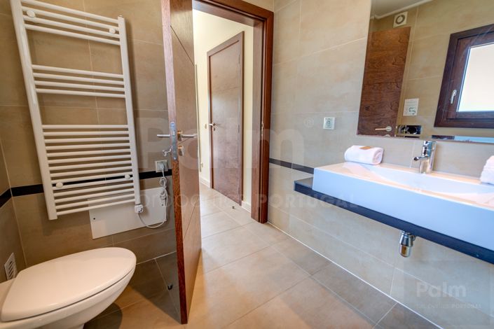 Image No.34-3 Bed Townhouse for sale