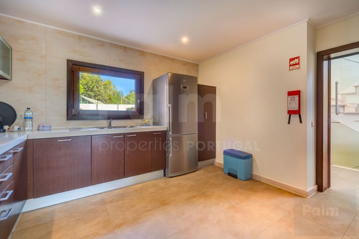 Image No.40-3 Bed Townhouse for sale