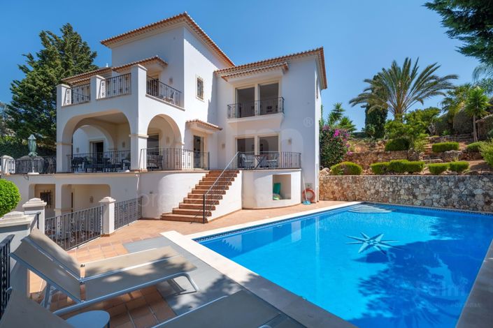 Image No.2-5 Bed Villa for sale