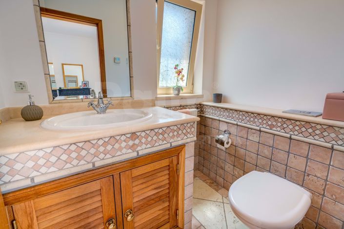Image No.20-5 Bed Villa for sale