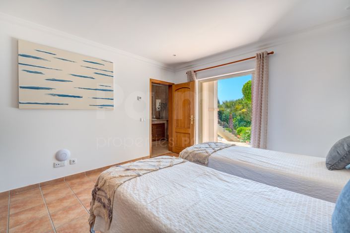 Image No.40-5 Bed Villa for sale
