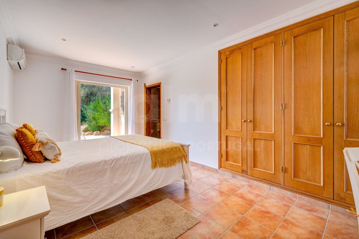 Image No.42-5 Bed Villa for sale