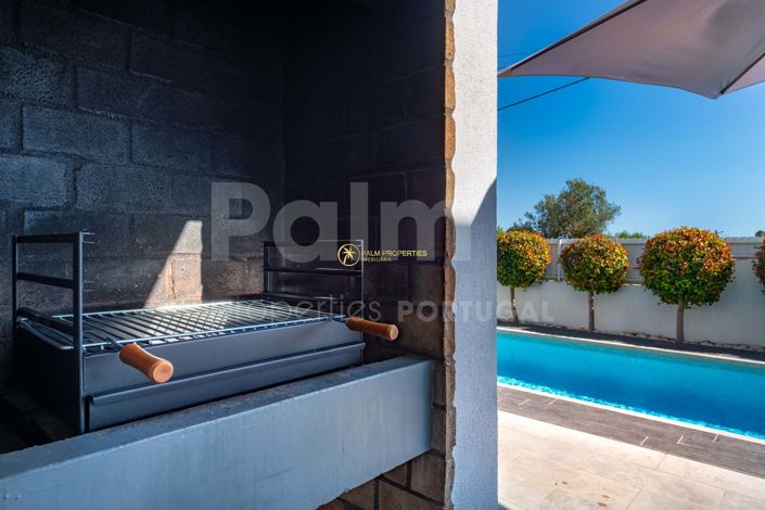 Image No.4-4 Bed Villa for sale