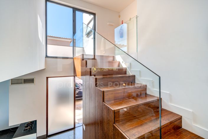 Image No.48-4 Bed Villa for sale