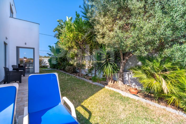 Image No.49-4 Bed Villa for sale