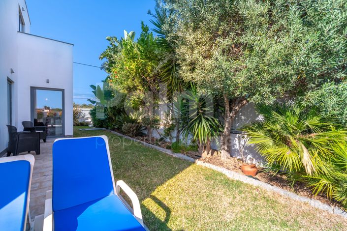Image No.49-4 Bed Villa for sale