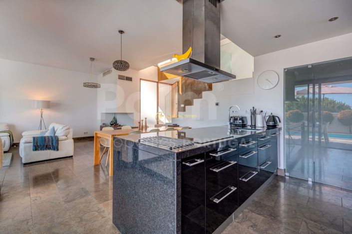 Image No.6-4 Bed Villa for sale