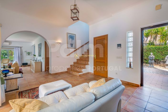 Image No.18-3 Bed Villa for sale