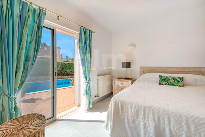 Image No.25-3 Bed Villa for sale