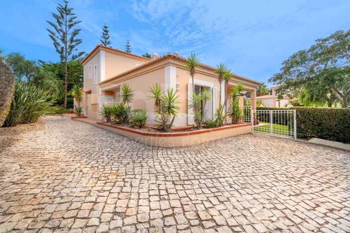 Image No.4-3 Bed Villa for sale