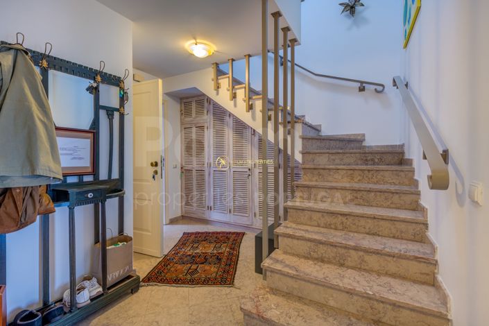 Image No.10-3 Bed Apartment for sale