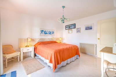 1706-650711-4017d2f44a169e2070a298ad08d2a2828