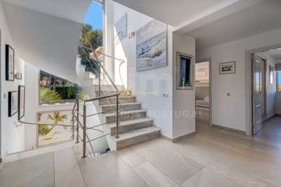 1706-645598-4017d2f44a169e2070a298ad08d2a2828