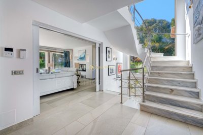 1706-645598-4017d2f44a169e2070a298ad08d2a2828