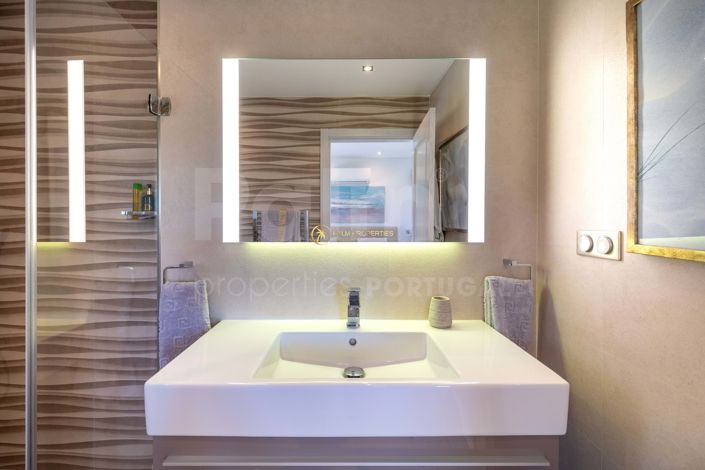 Image No.20-3 Bed Villa for sale