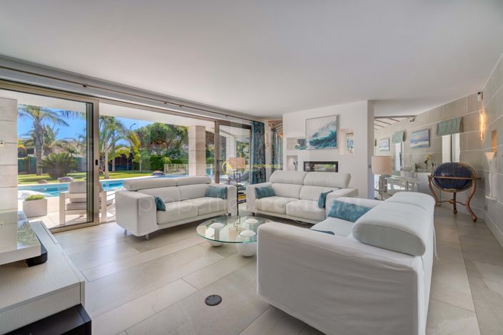 Image No.29-3 Bed Villa for sale