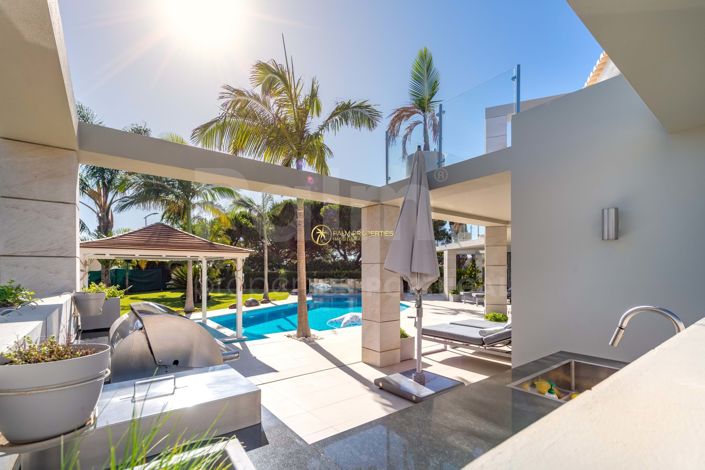 Image No.44-3 Bed Villa for sale