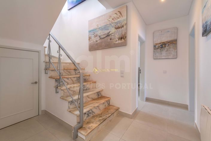 Image No.19-3 Bed Villa for sale