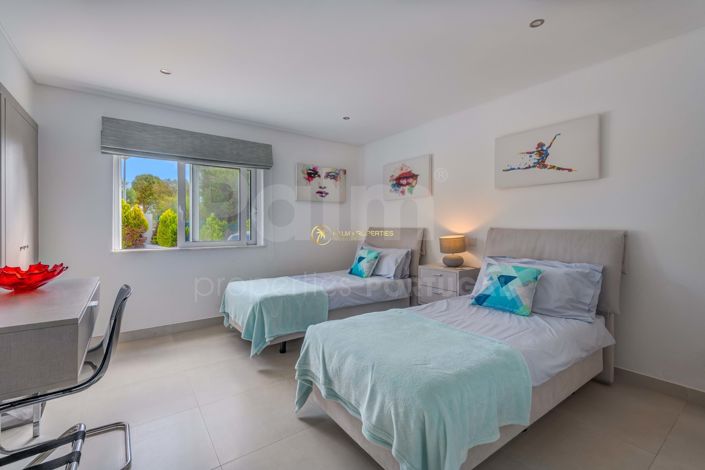 Image No.20-3 Bed Villa for sale