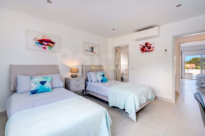 Image No.21-3 Bed Villa for sale