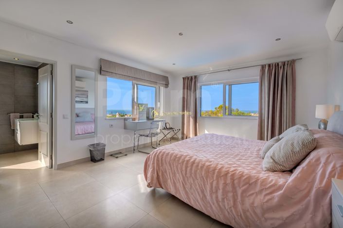 Image No.35-3 Bed Villa for sale