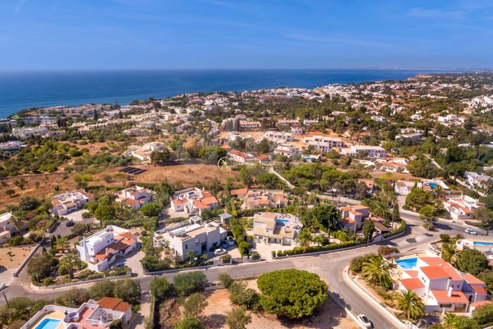 Image No.58-3 Bed Villa for sale