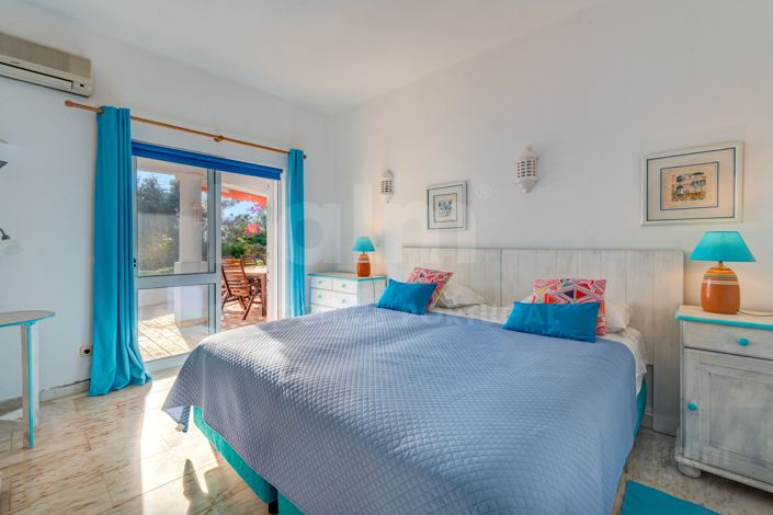 Image No.20-8 Bed Villa for sale