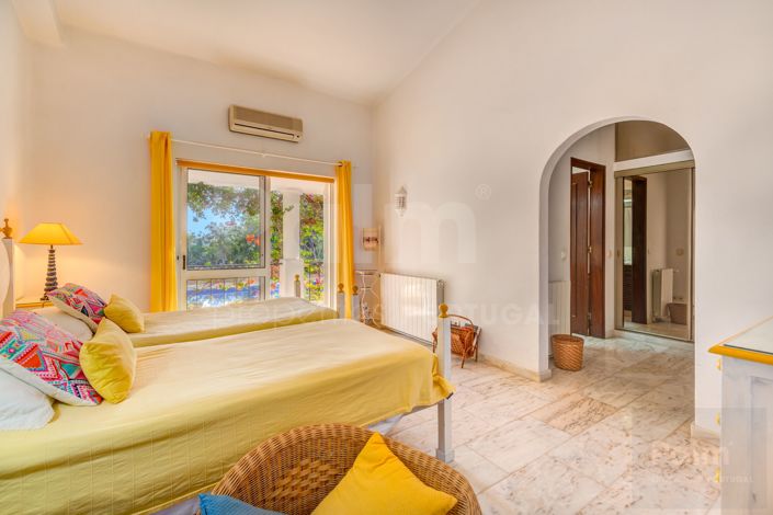 Image No.29-8 Bed Villa for sale