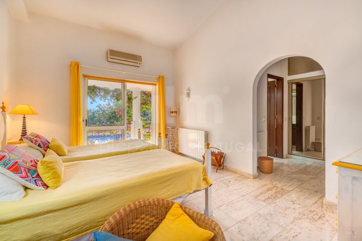 Image No.29-8 Bed Villa for sale