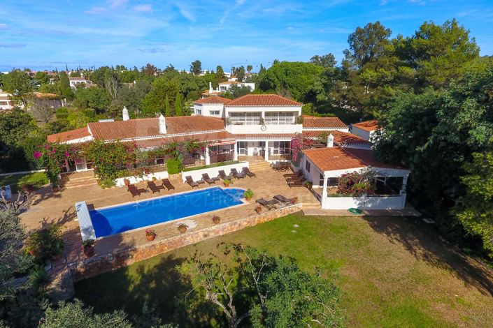 Image No.3-8 Bed Villa for sale