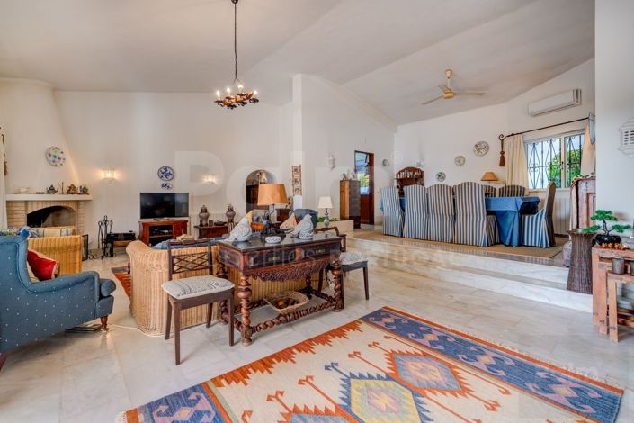 Image No.35-8 Bed Villa for sale