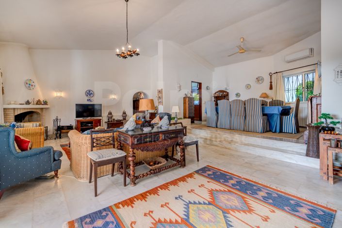 Image No.35-8 Bed Villa for sale