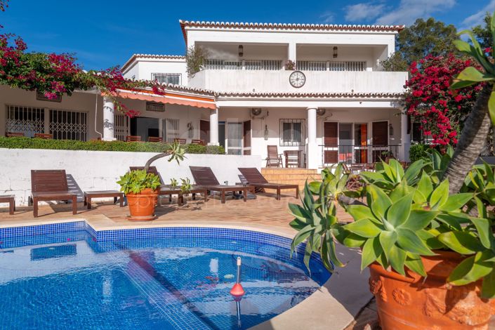 Image No.49-8 Bed Villa for sale