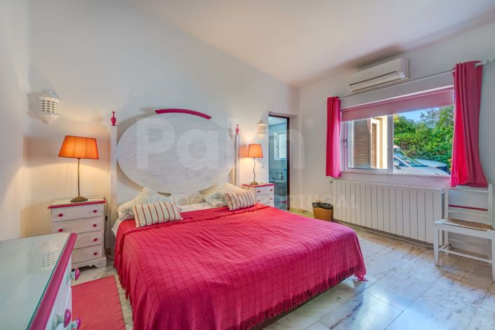 Image No.5-8 Bed Villa for sale