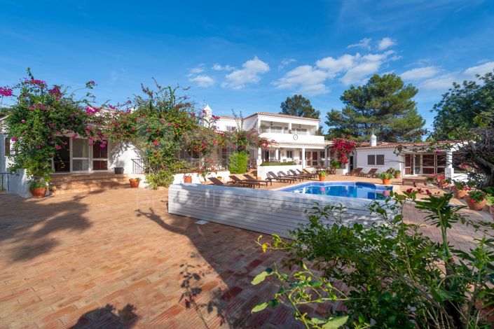 Image No.51-8 Bed Villa for sale