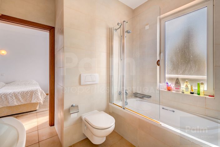 Image No.34-3 Bed Villa for sale