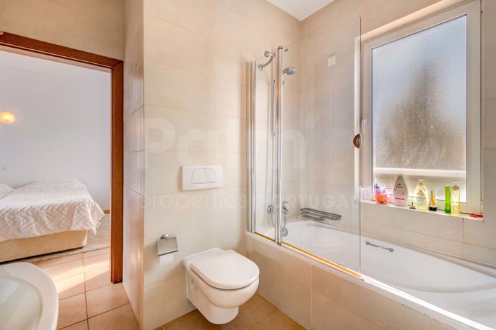 Image No.34-3 Bed Villa for sale