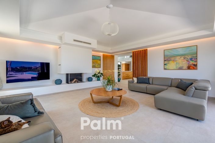 Image No.12-4 Bed Villa for sale