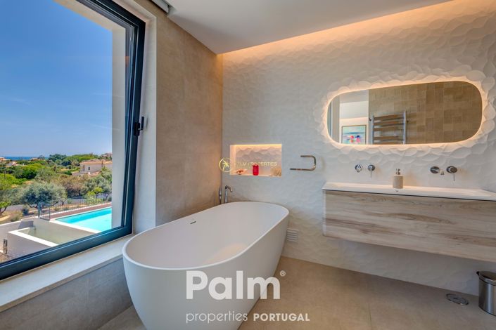 Image No.41-4 Bed Villa for sale