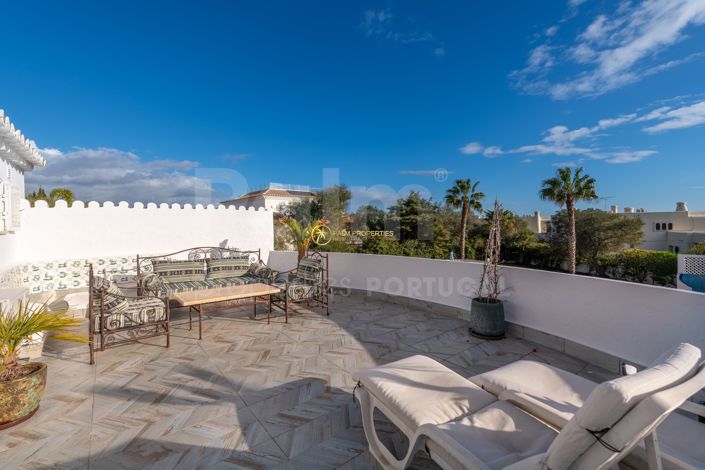 Image No.11-6 Bed Villa for sale