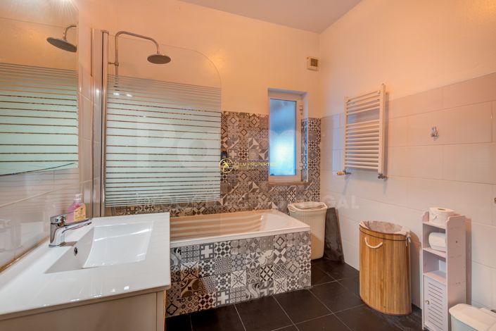 Image No.20-6 Bed Villa for sale