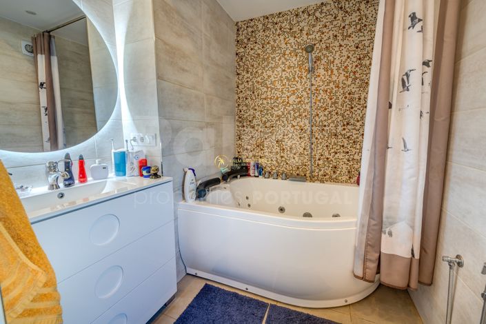 Image No.42-6 Bed Villa for sale