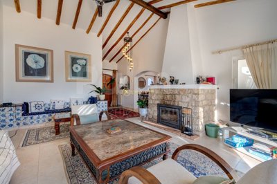 1706-654712-4017d2f44a169e2070a298ad08d2a2828